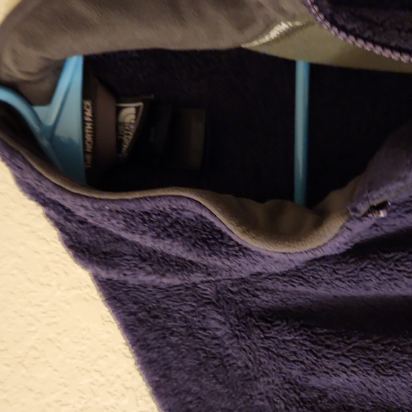 North Face Purple Sherpa Jacket - Picture 2 of 7